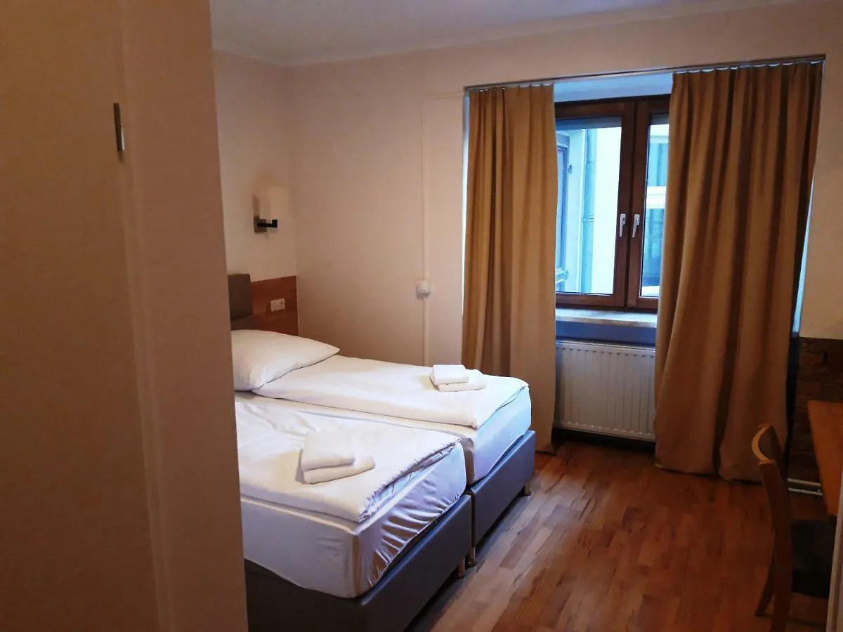 Lv Rooms & Apartments Am Luetzowplatz Berlin
