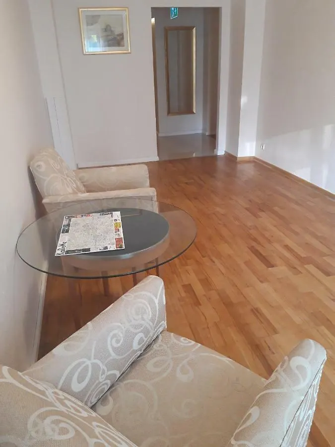 Lv Rooms & Apartments Am Luetzowplatz Berlin