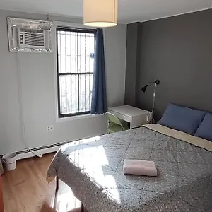 Quiet Double In Williamsburg Ground Floor Near Subway , New York United States
